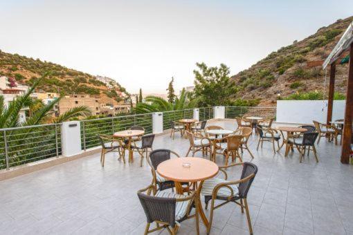 Neos Ikaros Hotel Agia Galini  Ngoại thất bức ảnh