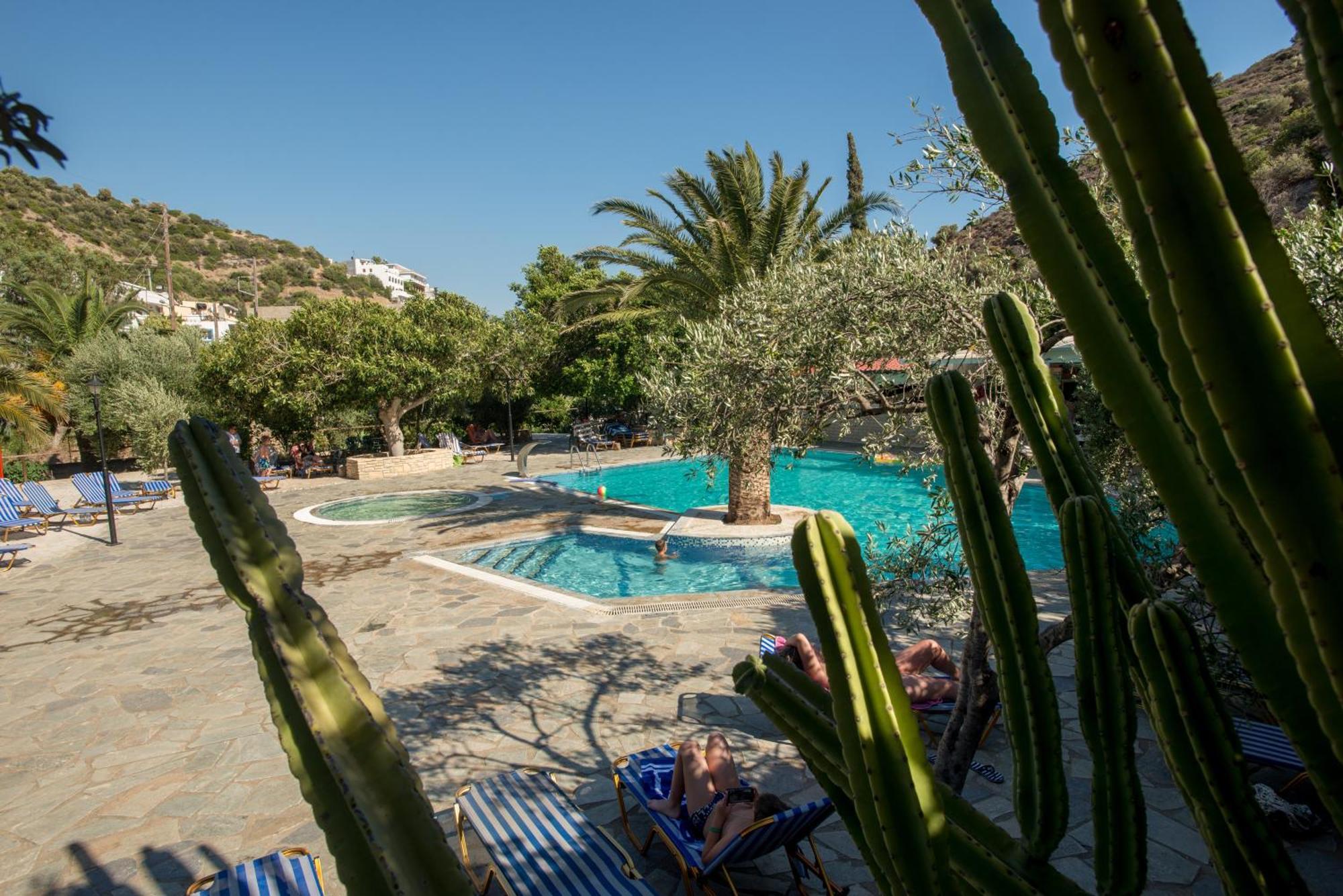 Neos Ikaros Hotel Agia Galini  Ngoại thất bức ảnh