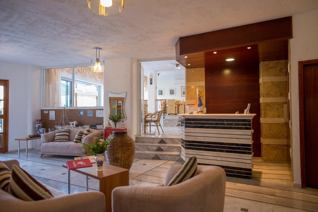 Neos Ikaros Hotel Agia Galini  Ngoại thất bức ảnh